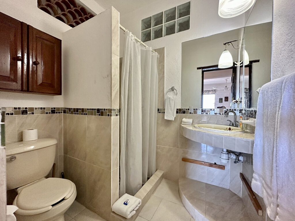 Room-Anita-5-Puerto-Vallarta (12)